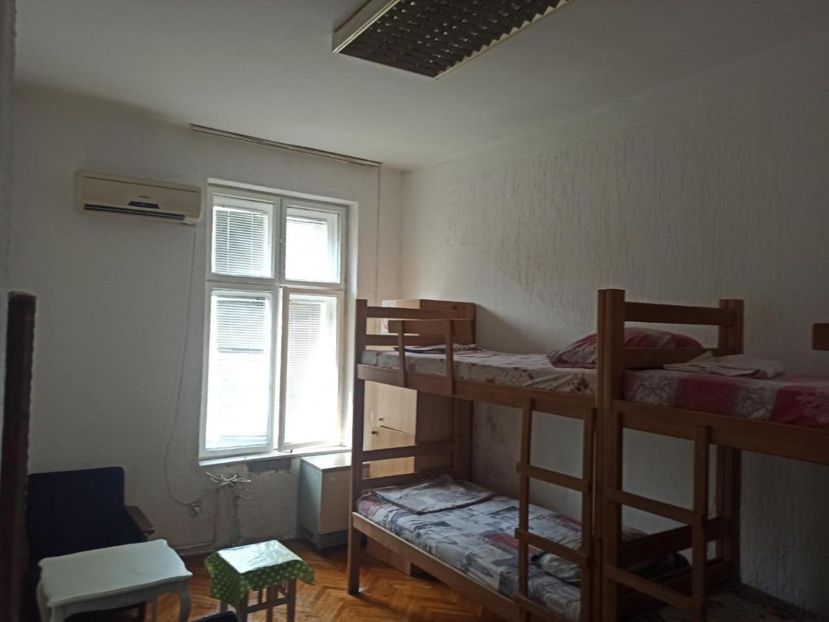 Hostel Yolo Beograd Eksteriør billede